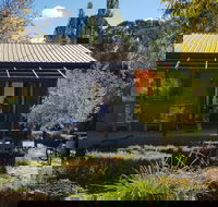 Mountain River House - Redcliffe Tourism
