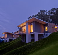 Panoramia Villas - Redcliffe Tourism