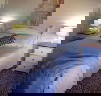 Poets On Mertin - Redcliffe Tourism