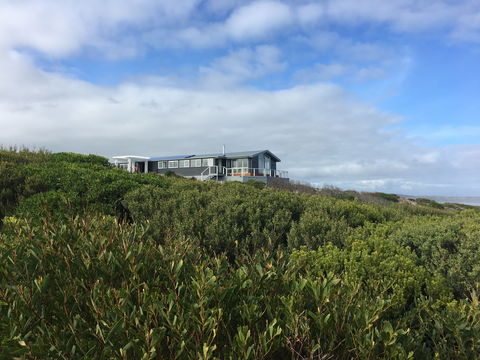 Taraki Lodge - Redcliffe Tourism 0