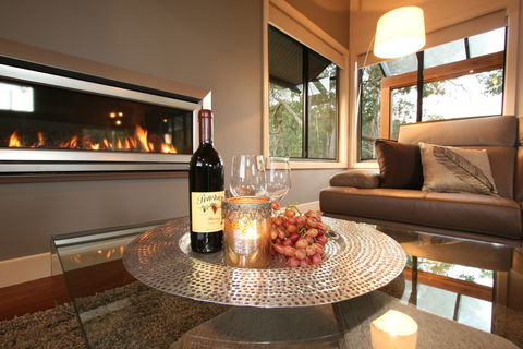 The Edge Villa - Hunter Valley Luxury Escape - Redcliffe Tourism 2