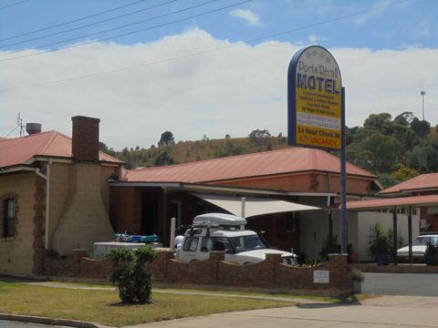 The Poet's Recall - Redcliffe Tourism 0