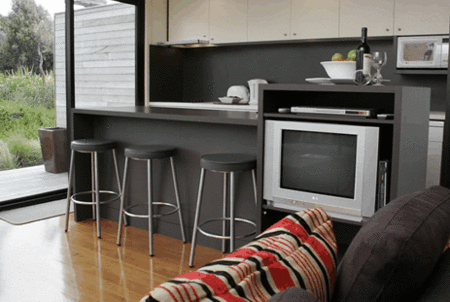 Southern Ocean Villas - Redcliffe Tourism 5