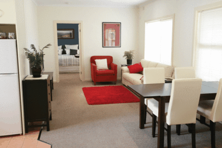 Off Mountain Accommodation - Redcliffe Tourism