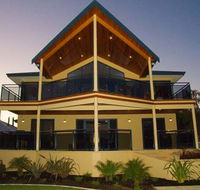 Nautica Lodge - Redcliffe Tourism