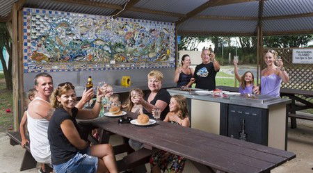 Scotts Head Holiday Park - Redcliffe Tourism 3