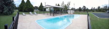 Armidale Acres Motor Inn - Redcliffe Tourism 0