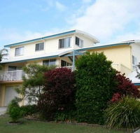 Angourie Waves - Redcliffe Tourism