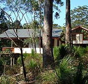 Grass Trees Escape - Redcliffe Tourism