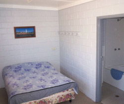 Balranald Caravan Park - Redcliffe Tourism 1