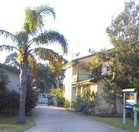 Avalon Holiday Units - Redcliffe Tourism