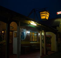 The Bull and Bush Tavern - Redcliffe Tourism