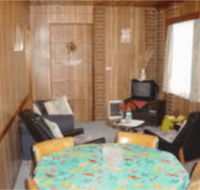 Dunsmore Holiday Unit - Redcliffe Tourism