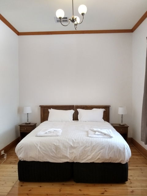 Adelaide Hills Birdwood Cottage - Redcliffe Tourism 2