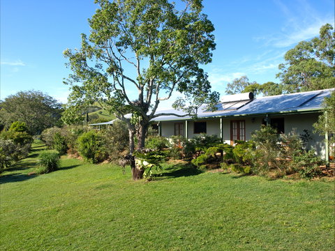 Amamoor Lodge - Redcliffe Tourism 1