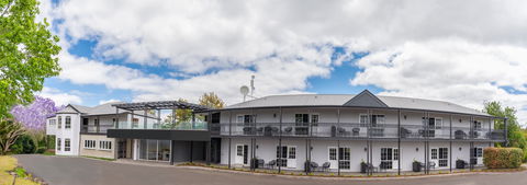 Clouds Montville - Redcliffe Tourism 0