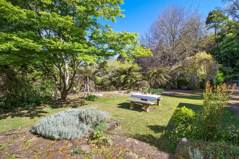 Gowan Ross Cottage - Redcliffe Tourism 0