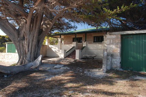 Managers Lodge - Innes National Park - Redcliffe Tourism 0