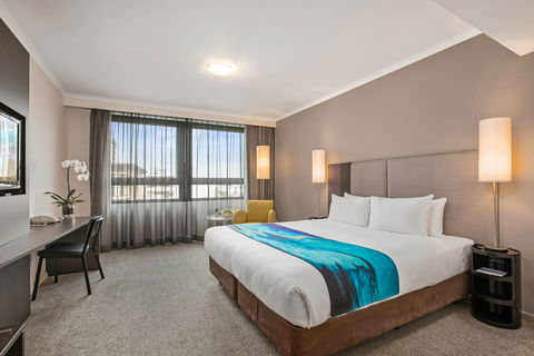Mantra Parramatta - Redcliffe Tourism 1