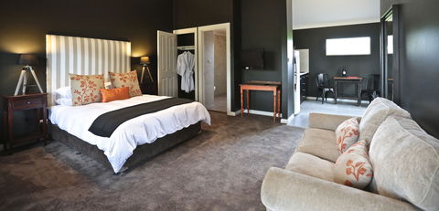One Paddock Currency Creek Villas And RETREAT - Redcliffe Tourism 2