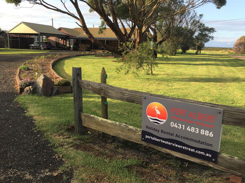 Port Albert Waterview Retreat - Redcliffe Tourism 0