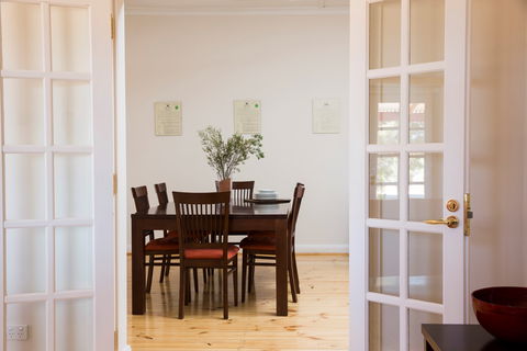 Rawnsley Homestead - Redcliffe Tourism 2