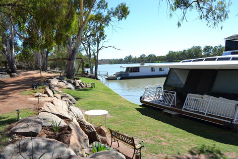 Riverbush Cottages - Redcliffe Tourism 1