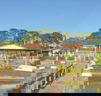 Riverside Delight - Redcliffe Tourism
