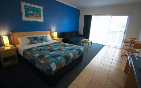 Seaview Motel And Apartments - Redcliffe Tourism 0