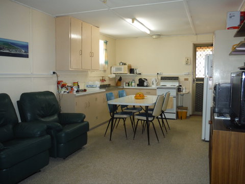 SonRays Shack - Redcliffe Tourism 2