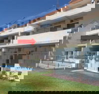 Spalding Lodge Unit 9 - Redcliffe Tourism