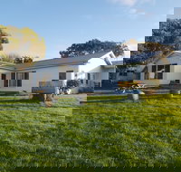 Surfside Backpacker - Redcliffe Tourism