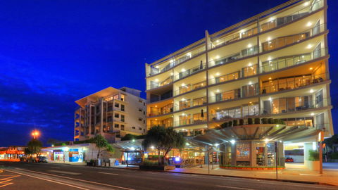 The Dunes Cotton Tree - Redcliffe Tourism 0