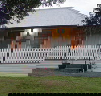 Tinonee Cottages - Redcliffe Tourism