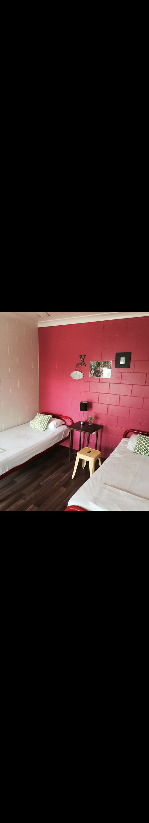 Adventurers Backpackers Resort - Redcliffe Tourism 0
