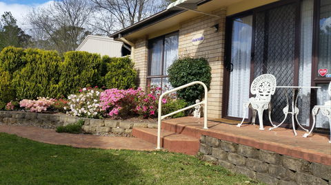 Avariella - Redcliffe Tourism 0