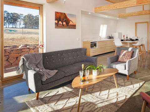 Avonside Alpine Estate - Redcliffe Tourism 1