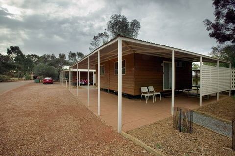 Ayers Rock Campground - Redcliffe Tourism 1