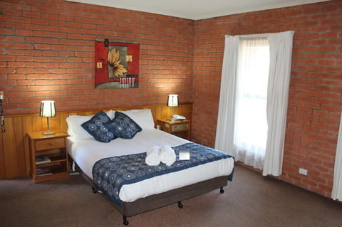 Bakery Hill Motel - Redcliffe Tourism 1