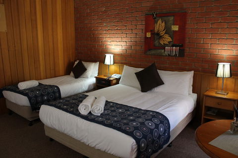 Bakery Hill Motel - Redcliffe Tourism 2