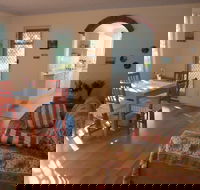 Beach Stay Dee Why - Redcliffe Tourism