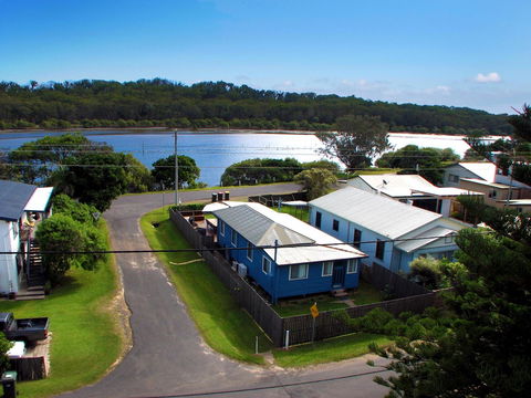 Blue River Shack - Redcliffe Tourism 2