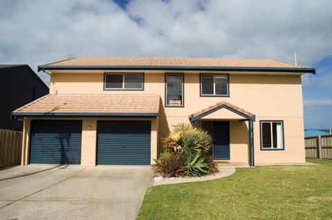 Braeview - Redcliffe Tourism 1
