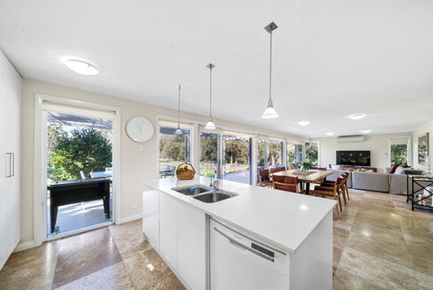 CUB Country House - Berry - Redcliffe Tourism 2