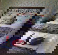 Gooromon Park Cottages - Redcliffe Tourism