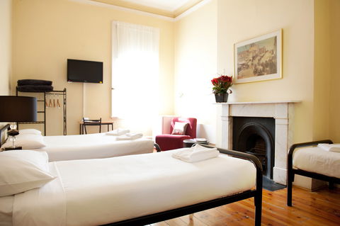 Hotel Claremont Guest House - Redcliffe Tourism 0