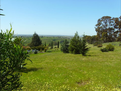 Jonathan Art Centre - Jarramarrumba House - Redcliffe Tourism 0