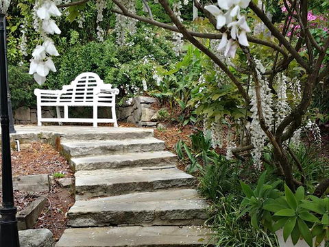 Loxley On Bellbird Hill - Redcliffe Tourism 0