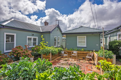 Mt Lyell Anchorage - Redcliffe Tourism 1