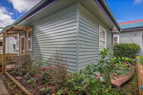 Mt Lyell Anchorage - Redcliffe Tourism 2